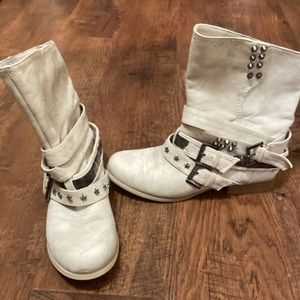 Off White booties